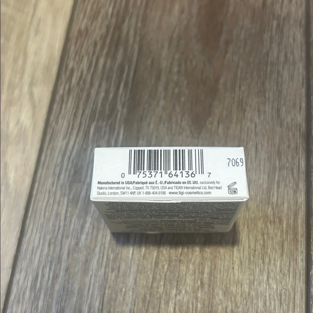 NEW! TIGI High Density Eyeshadow in Skinny Jeans - Picture 5 of 6